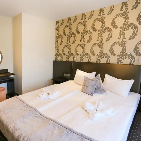 Sonata Hotel 3*
